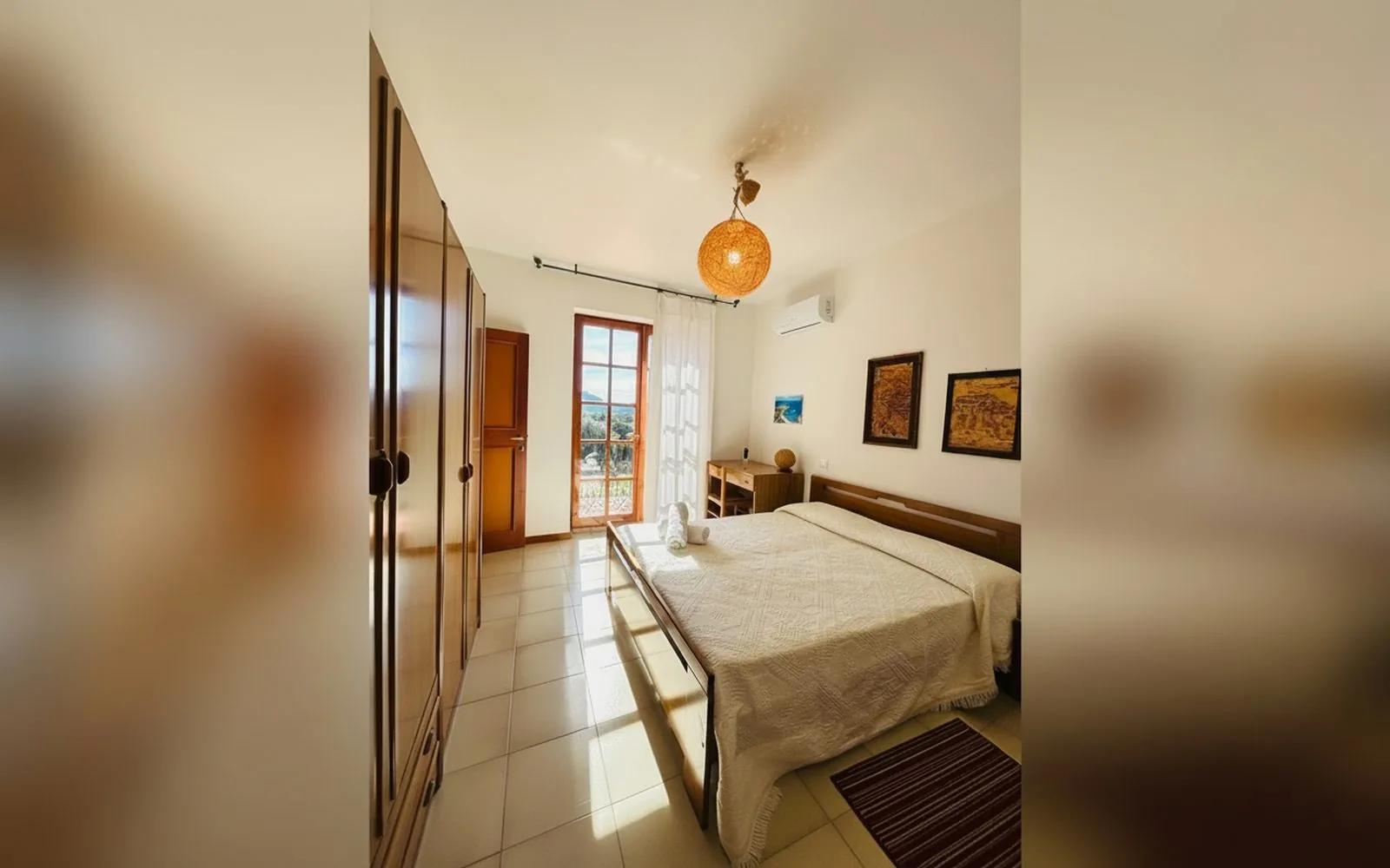 Villa Jolies, 
