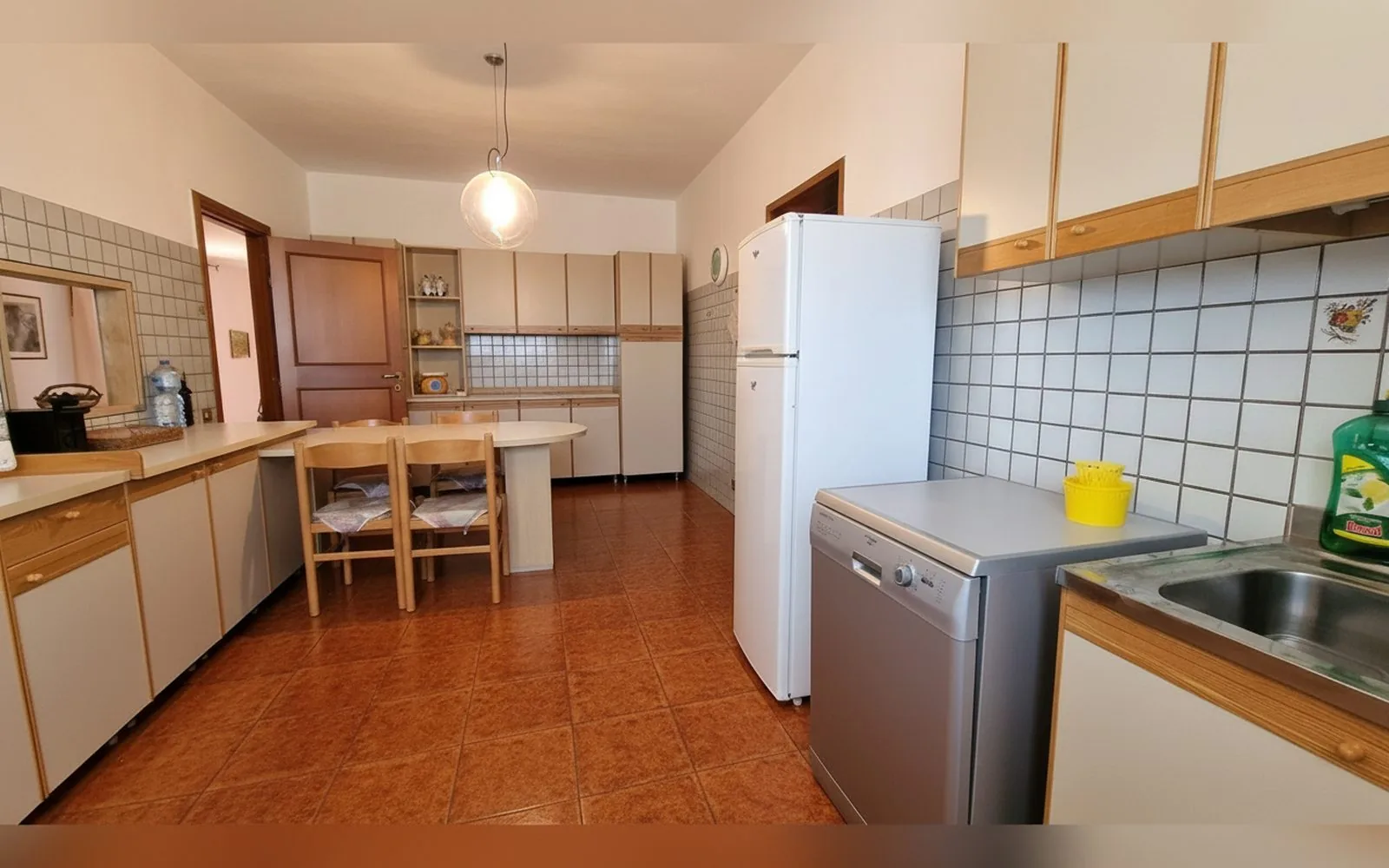 Villa Jolies, 