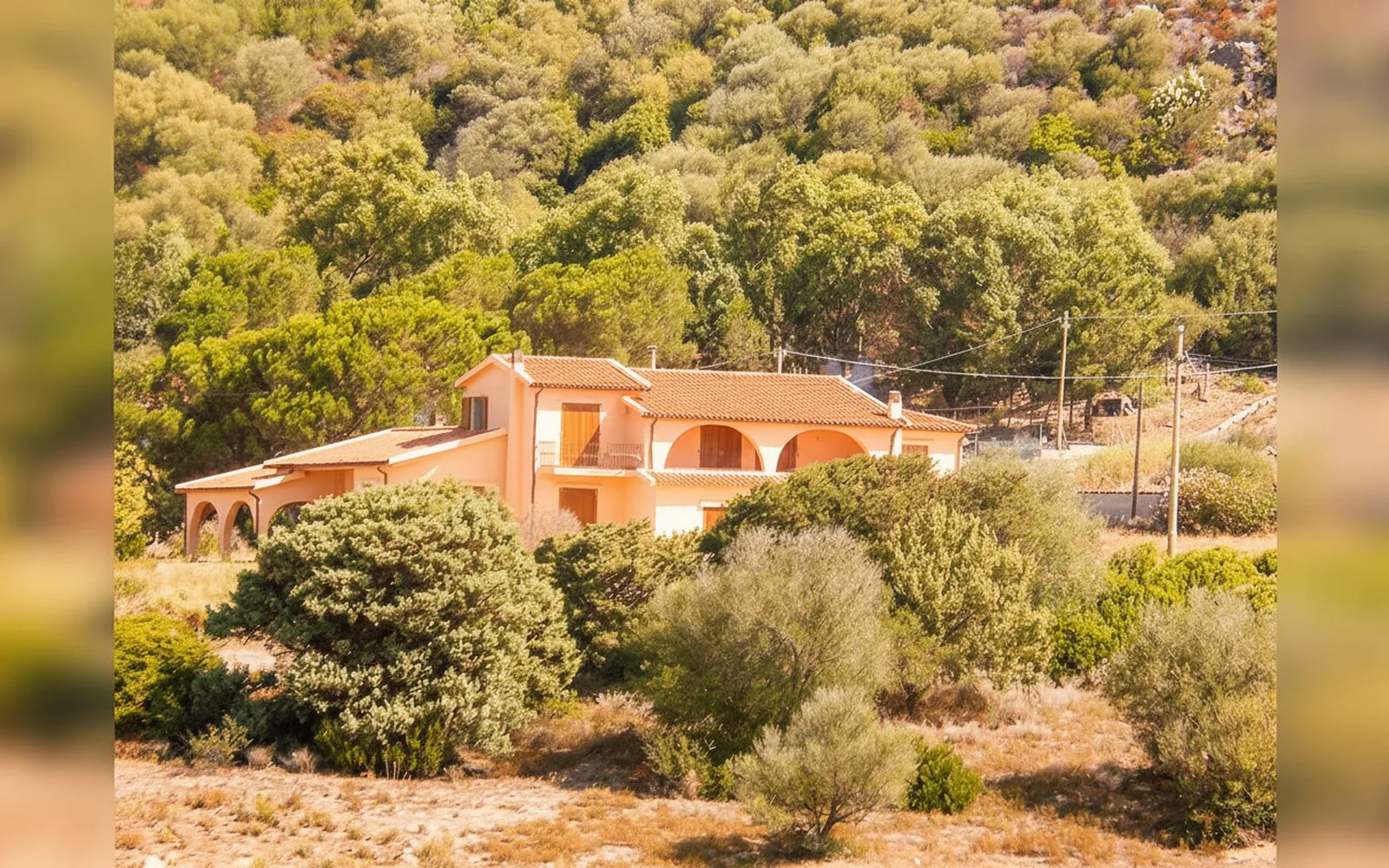 Villa Jolies, 