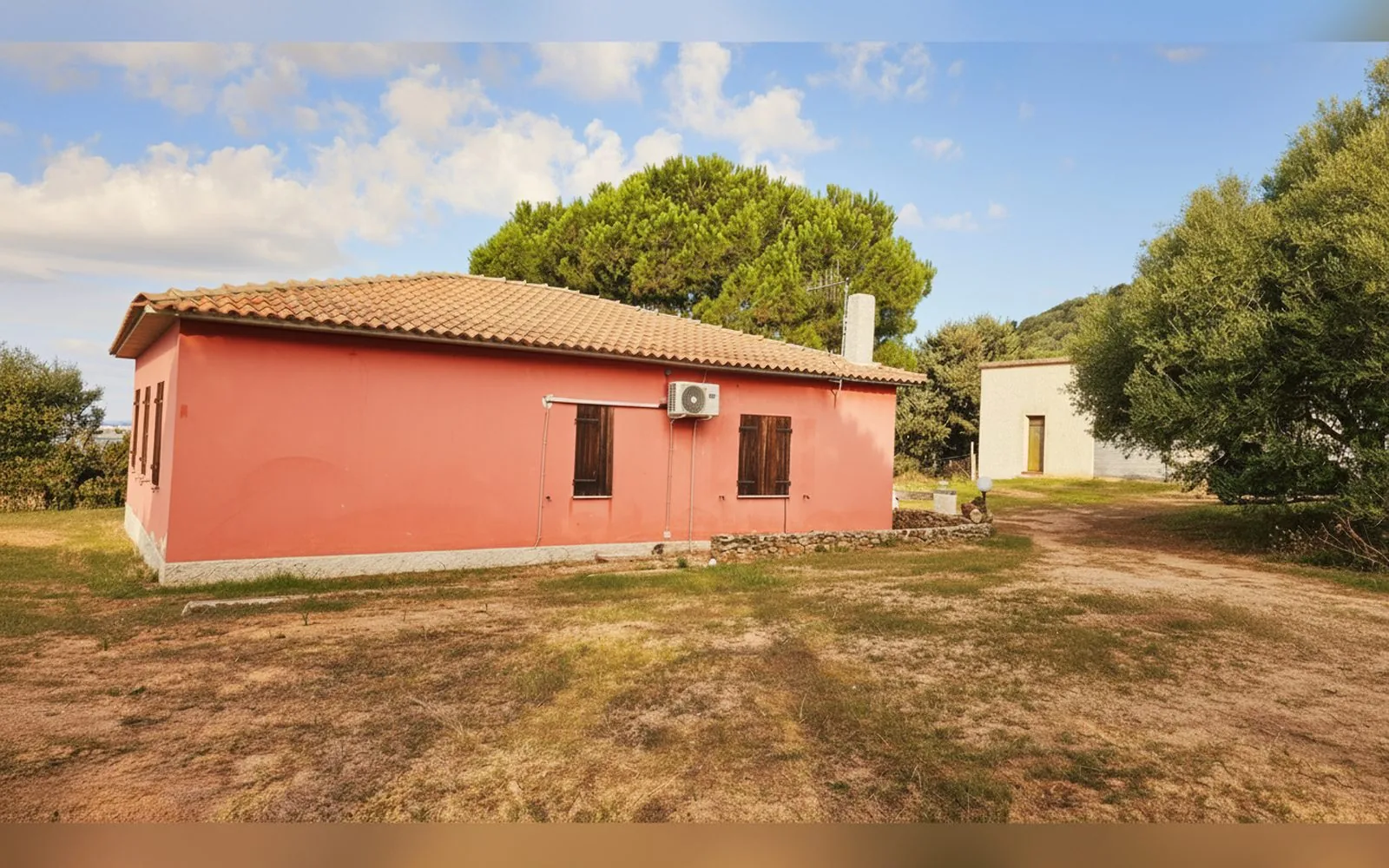 Villa Jolies, 